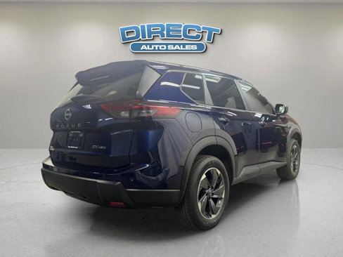 Used 2024 Nissan Rogue SV image 6