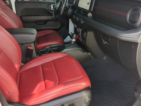 Used 2024 Jeep Wrangler Unlimited Rubicon 392 image 27