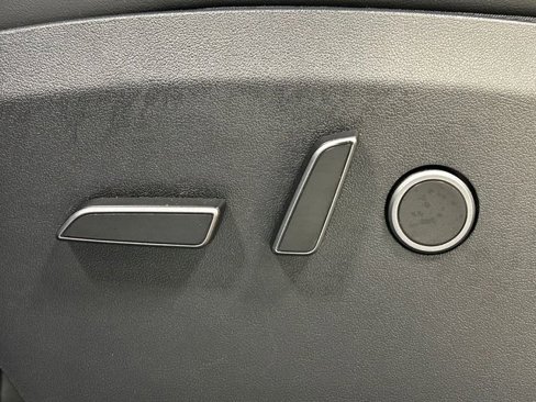 Used 2023 Tesla Model Y Long Range image 20