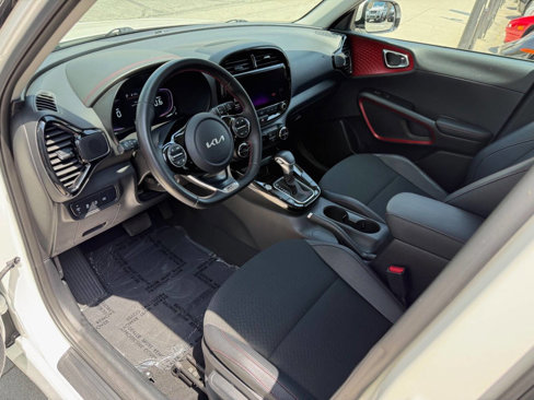 Used 2023 Kia Soul GT-Line image 21