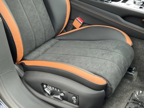 New 2025 Bentley Flying Spur Plug-In Hybrid image 37