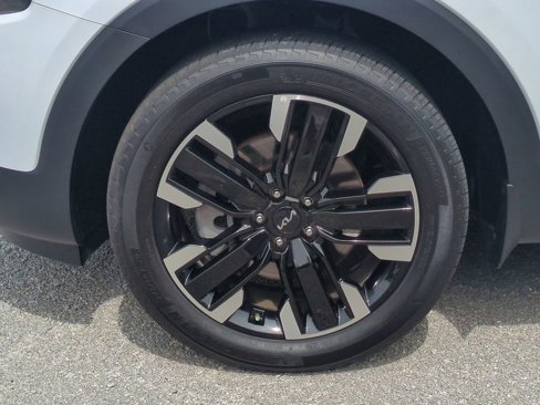 Used 2025 Kia Telluride SX Prestige image 11