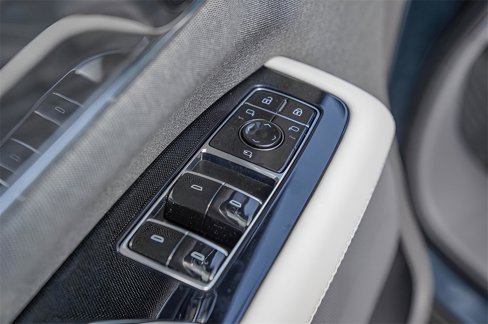 New 2026 Cadillac Escalade IQ Luxury 1 w/ LPO, Floor Liner Package image 17