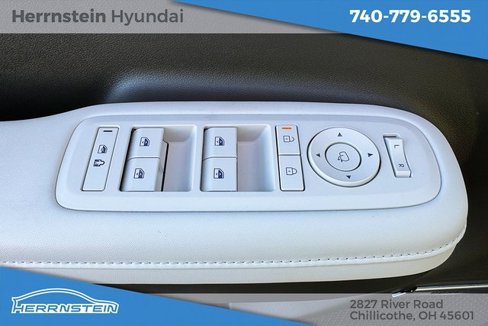 Used 2025 Hyundai Santa Fe Calligraphy image 15