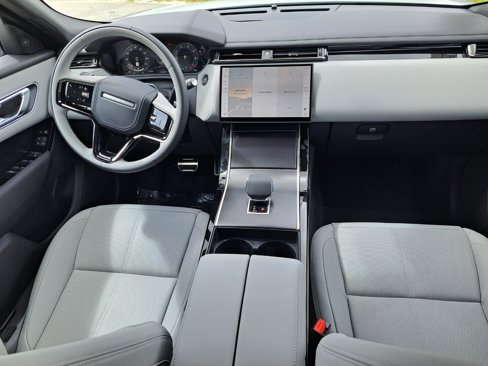 Used 2026 Land Rover Range Rover Velar Dynamic SE image 4