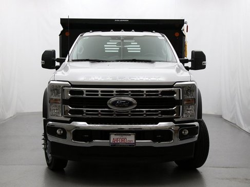New 2025 Ford F550 4x4 Regular Cab Super Duty image 5