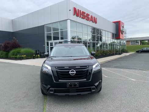 New 2025 Nissan Pathfinder SV w/ SV Premium Package image 2