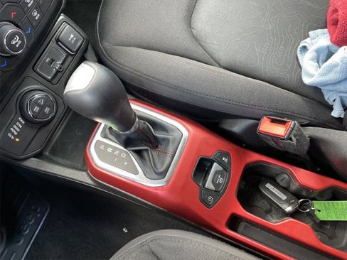 Certified 2020 Jeep Renegade Trailhawk w/ Cold Weather Group image 26