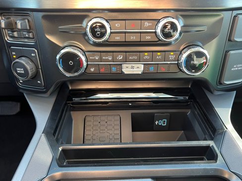 New 2026 Ford F250 Lariat w/ Chrome Package image 31