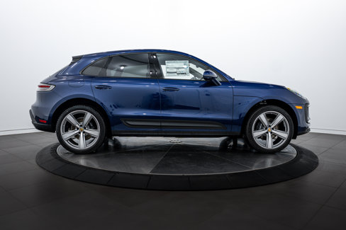 New 2026 Porsche Macan image 8