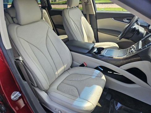 Used 2016 Lincoln MKX Reserve w/ Luxury Package image 19
