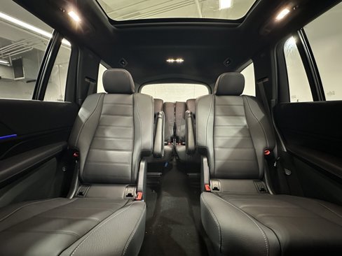 New 2026 Mercedes-Benz GLS 580 4MATIC image 15