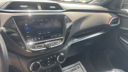 Used 2021 Chevrolet TrailBlazer RS w/ Convenience Package image 14