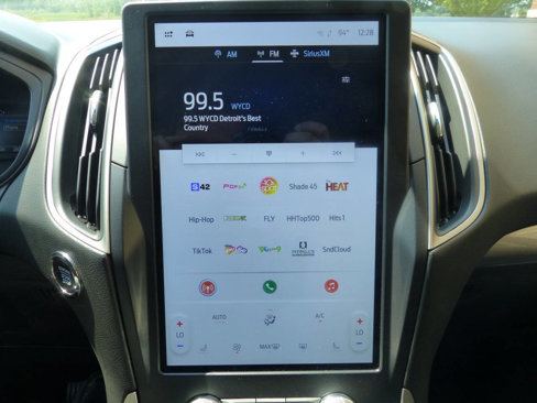 Used 2024 Ford Edge SEL image 30