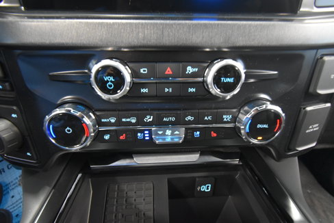 New 2025 Ford F250 Platinum image 15