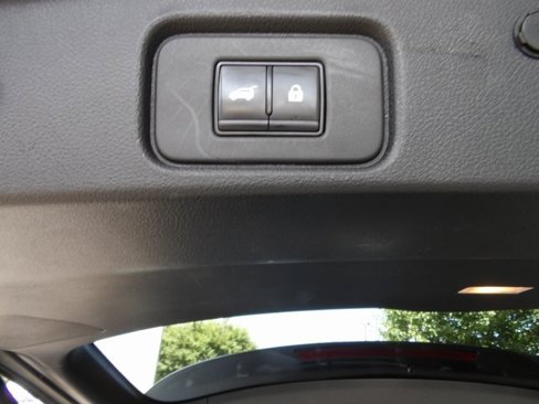 Certified 2023 Nissan Pathfinder Platinum image 12