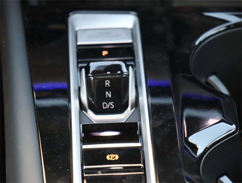 New 2025 Volkswagen Atlas Peak Edition SE image 19