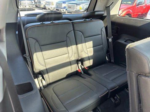 Used 2021 GMC Acadia AT4 image 28