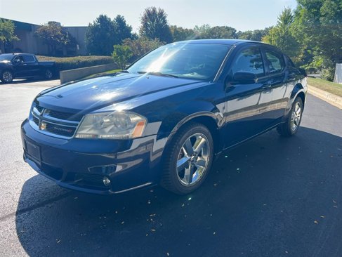 Used 2013 Dodge Avenger SXT w/ Cold Weather Group image 9