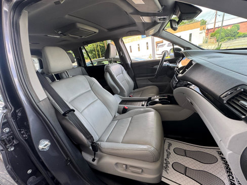 Used 2020 Honda Pilot Touring image 22