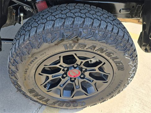 Certified 2025 Toyota Tacoma TRD Pro image 34