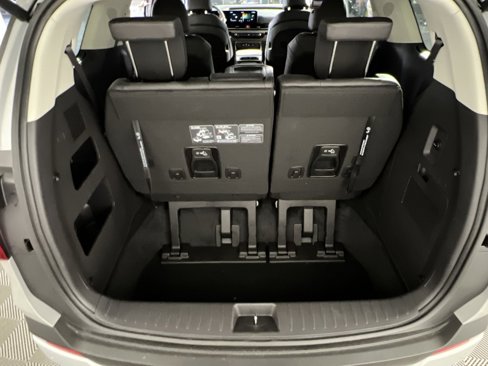 New 2026 Kia Carnival EX image 25