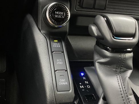 Certified 2025 Toyota Land Cruiser image 18