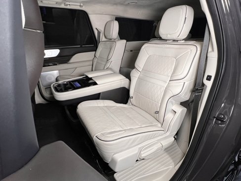 Used 2024 Lincoln Navigator L Black Label image 19