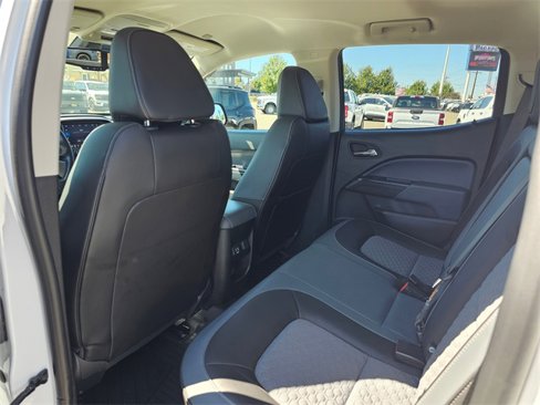 Used 2021 Chevrolet Colorado Z71 w/ Safety Package image 12