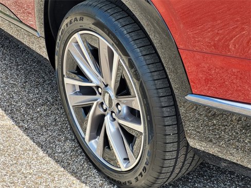 New 2026 Cadillac Vistiq Sport image 7
