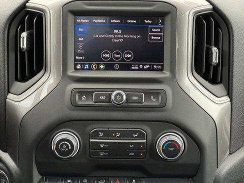 Used 2024 Chevrolet Silverado 1500 Custom image 13