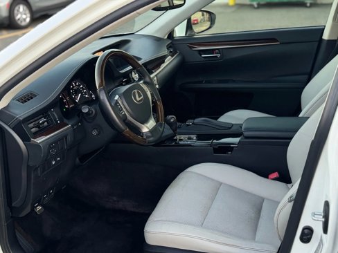 Used 2015 Lexus ES 350 image 27
