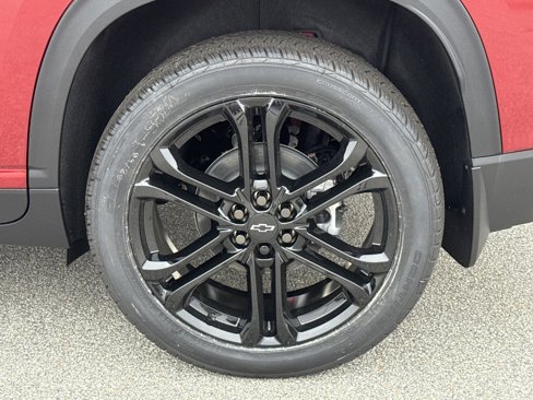 New 2026 Chevrolet Traverse LT w/ Driver Confidence Package image 9