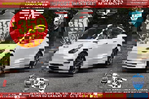 Used 2023 Tesla Model 3 Standard Range image 1