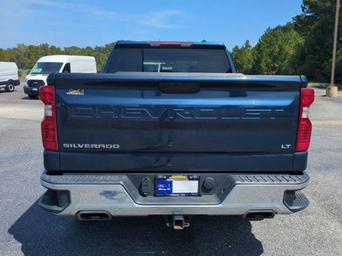 Used 2022 Chevrolet Silverado 1500 LT w/ Z71 Off-Road Package image 5