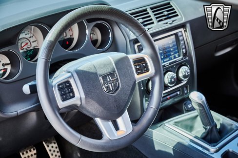 Used 2011 Dodge Challenger SRT8 image 11