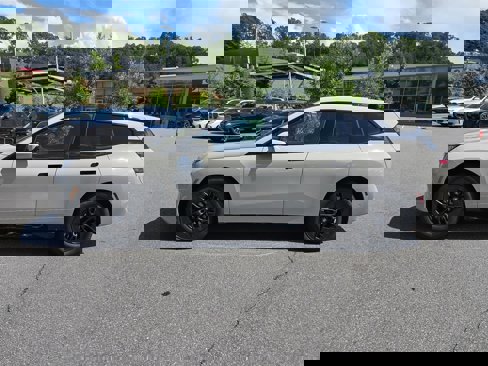 New 2026 BMW iX xDrive45 image 8