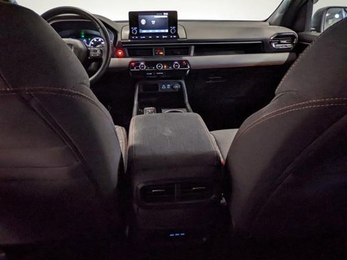 Certified 2025 Honda Pilot Sport image 27