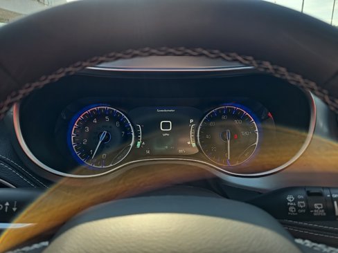 New 2026 Chrysler Pacifica Limited w/ S Appearance Package image 19