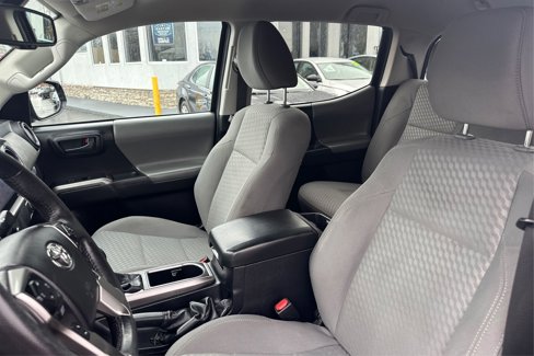 Used 2022 Toyota Tacoma SR5 image 12