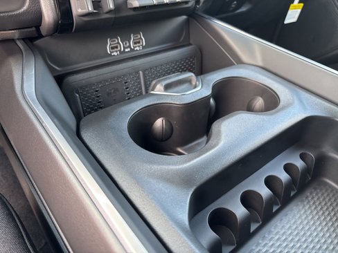 New 2026 RAM 1500 4x4 Crew Cab image 24