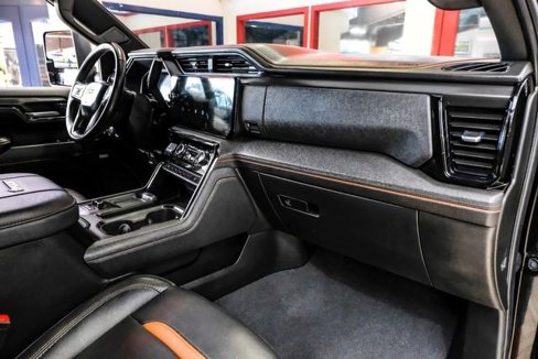 Used 2024 GMC Sierra 2500 AT4 w/ Technology Package image 13