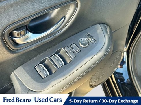 Certified 2025 Honda HR-V EX-L image 17