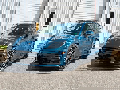 New 2025 Porsche Panamera 4 image 1