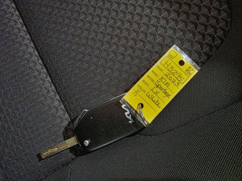 Used 2023 Kia Sportage LX image 39