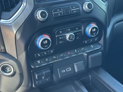 Certified 2023 GMC Sierra 3500 Denali w/ Technology Package image 31