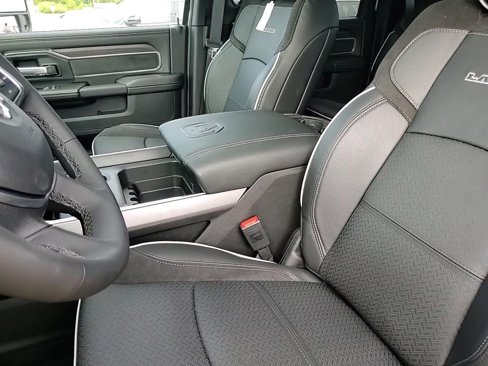 New 2025 RAM 2500 Laramie image 21