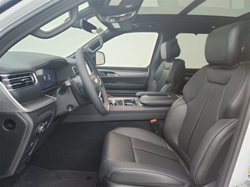 New 2025 Jeep Wagoneer Series III image 19