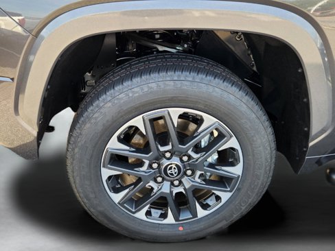 New 2025 Toyota Tundra Limited image 36