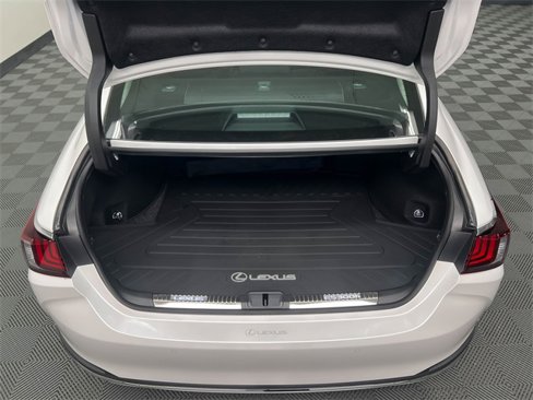 Certified 2025 Lexus ES 300h w/ Premium Package image 9